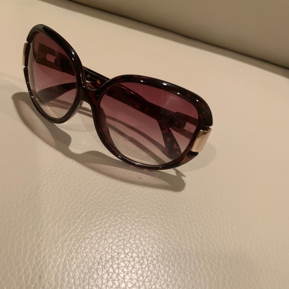 Marc Jacobs sunglasses ?